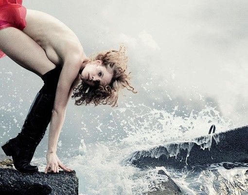 Szafka pod umywalkę - Kobieta nad morzem