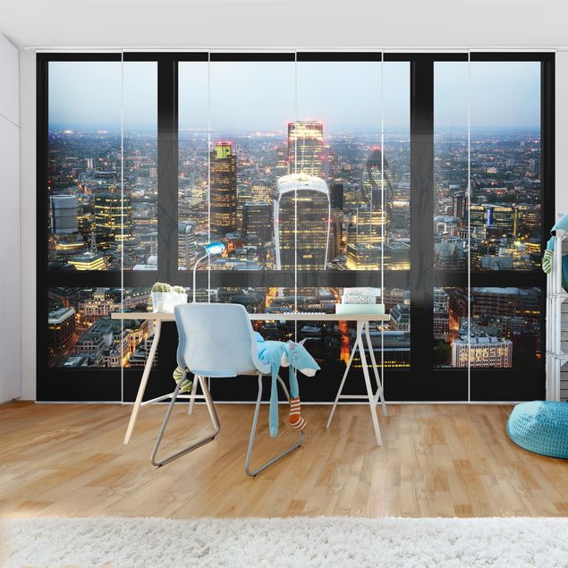 Dekoracja do kuchni Widok z okna na podświetloną panoramę Londynu