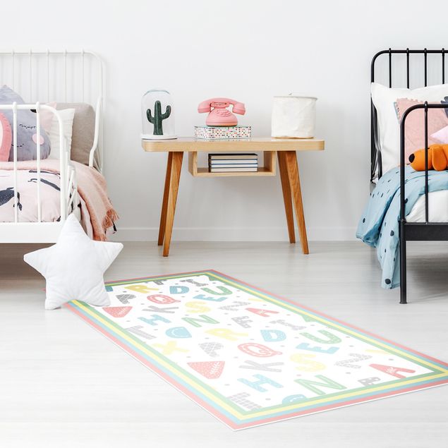 Pokój dziecięcy Alfabet w pastelowych kolorach z ramką