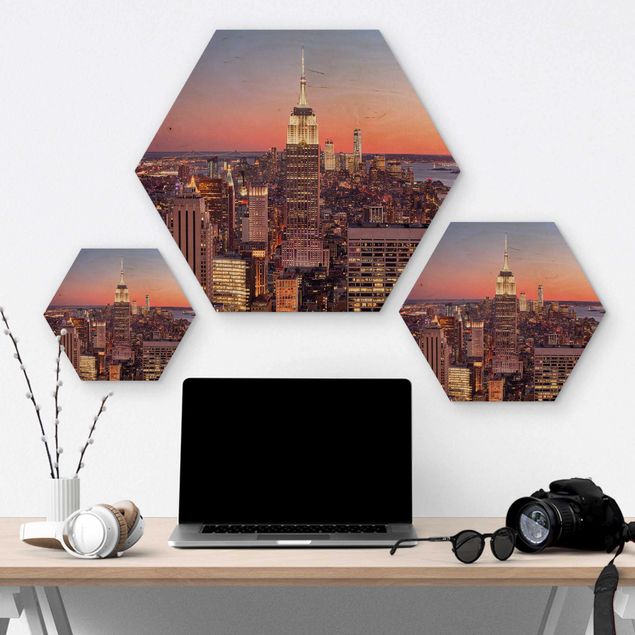 Obraz heksagonalny z drewna - Zachód słońca Manhattan Nowy Jork