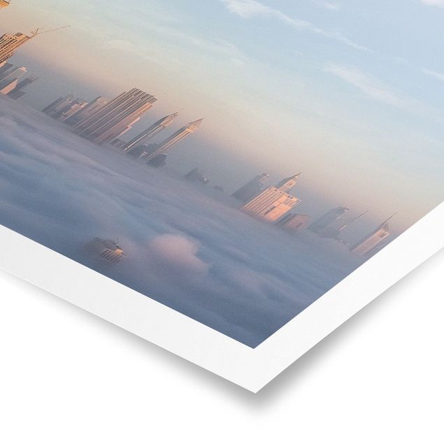 Niebieskie obrazy Dubaj ponad chmurami
