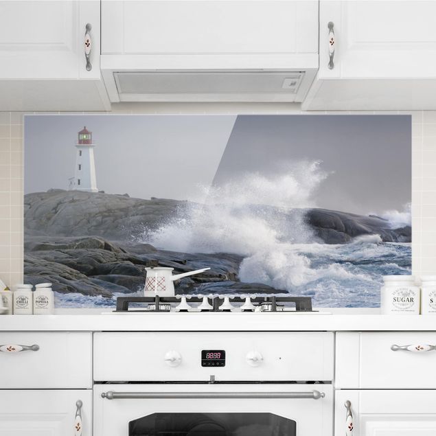 Dekoracja do kuchni Fale sztormowe przy latarni morskiej