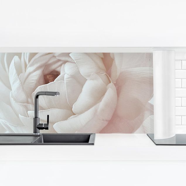 Panel ścienny do kuchni - Biały kwiat w morzu kwiatów