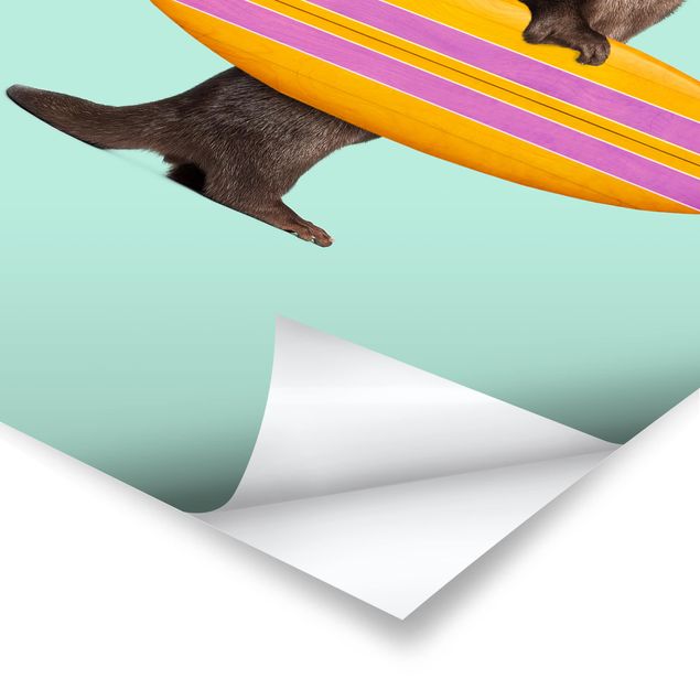 Plakaty ze zwierzętami Otter z deską surfingową