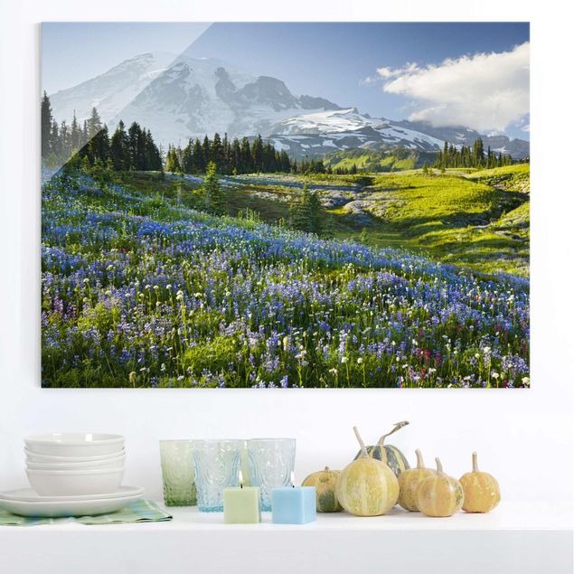 Dekoracja do kuchni Mountain Meadow With Blue Flowers in Front of Mt. Rainier