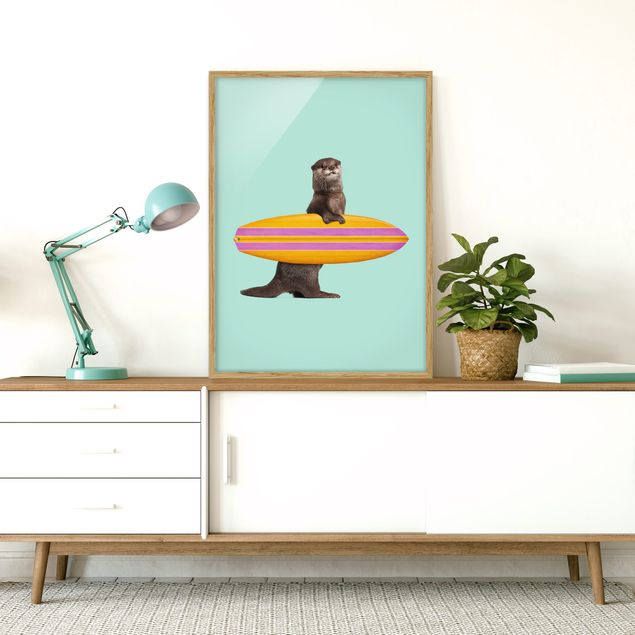 Obrazy w ramie artystyczne Otter z deską surfingową