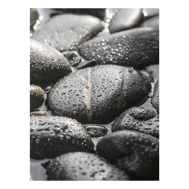 Obrazy artystów Czarne kamienie w wodzie