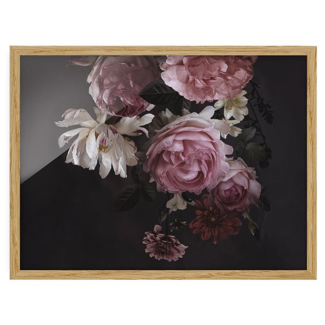 Obrazy w ramie do kuchni Różowe kwiaty na czarnym tle