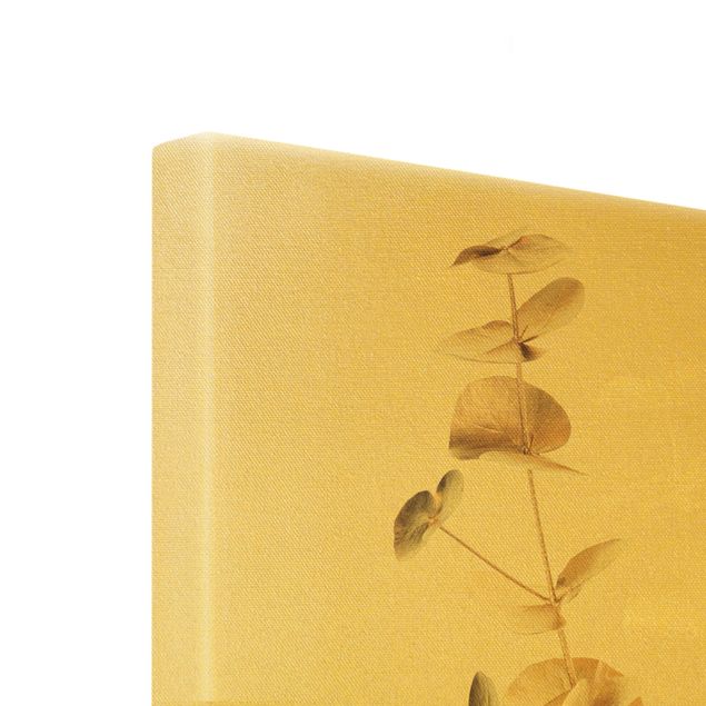 Złoty obraz na płótnie - Złote gałązki eukaliptusa z białymi liśćmi
