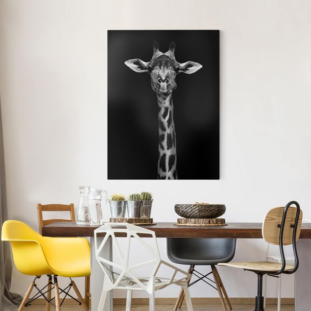 Nowoczesne obrazy do salonu Portret ciemnej żyrafy