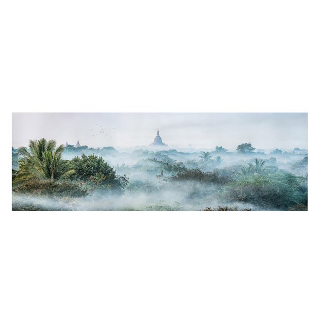 Obrazy nowoczesne Poranna mgła nad dżunglą Bagan