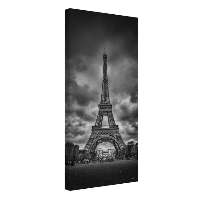 Paryż obraz Wieża Eiffla na tle chmur, czarno-biała