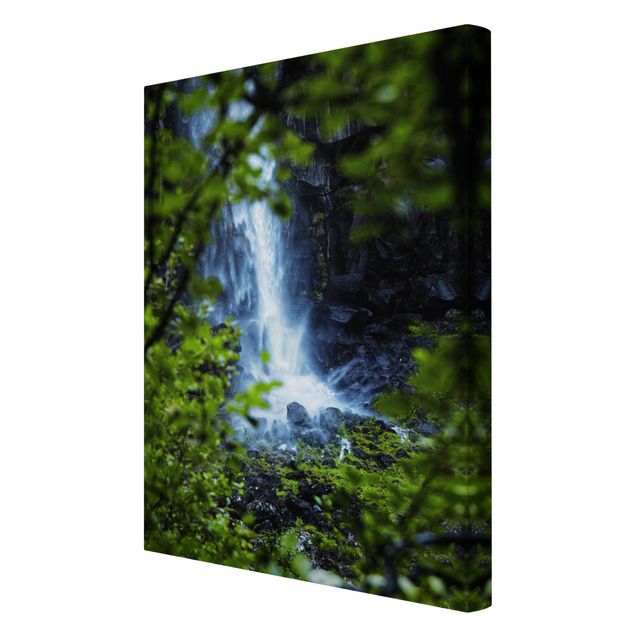 Zielony obraz Widok na wodospad