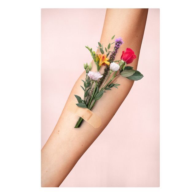 Obraz różowy Ręka z kwiatami