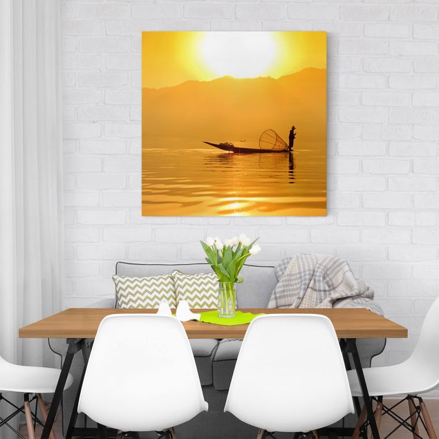Nowoczesne obrazy Rybacy na tle wschodzącego słońca