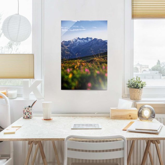 Obrazy na szkle góra Kwietna łąka w górach