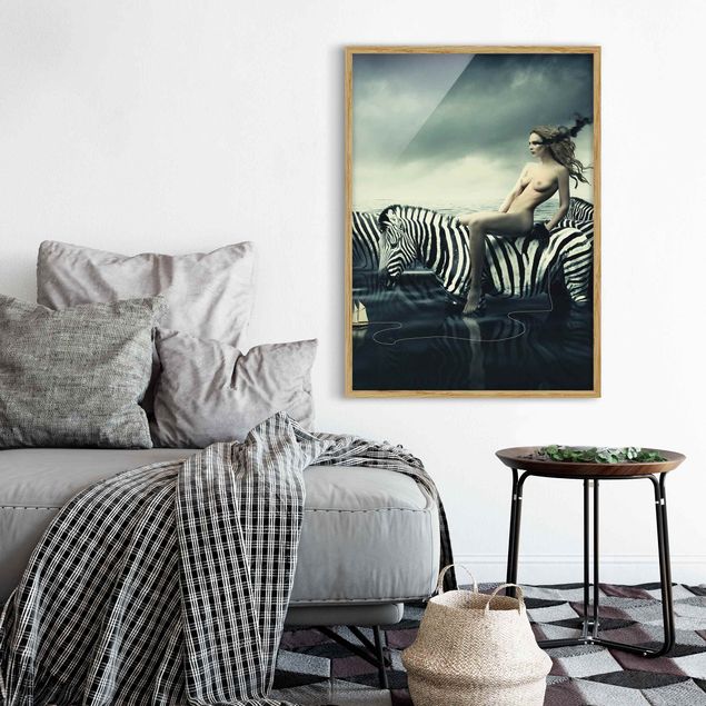 Obrazy w ramie do łazienki Kobieta naga z zebrami