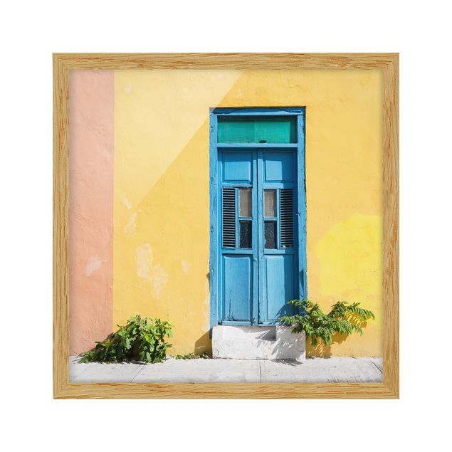 Obrazy w ramie do łazienki Kolorowa ściana Niebieskie drzwi