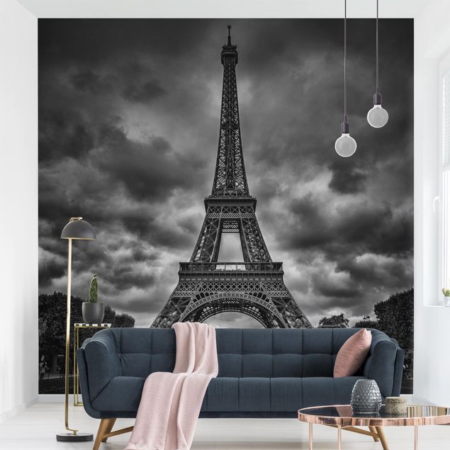 Fototapety Paryż Wieża Eiffla na tle chmur, czarno-biała