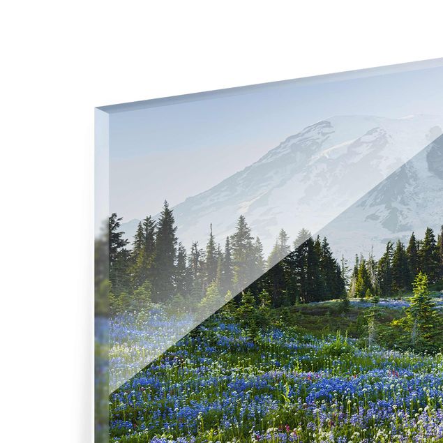 Drzewo obraz Mountain Meadow With Blue Flowers in Front of Mt. Rainier