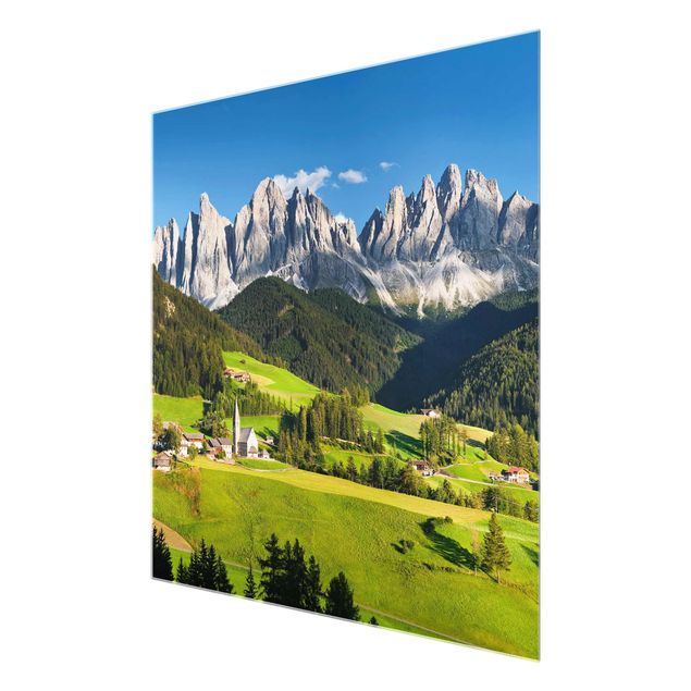 Nowoczesne obrazy Geislerspitzen w Południowym Tyrolu