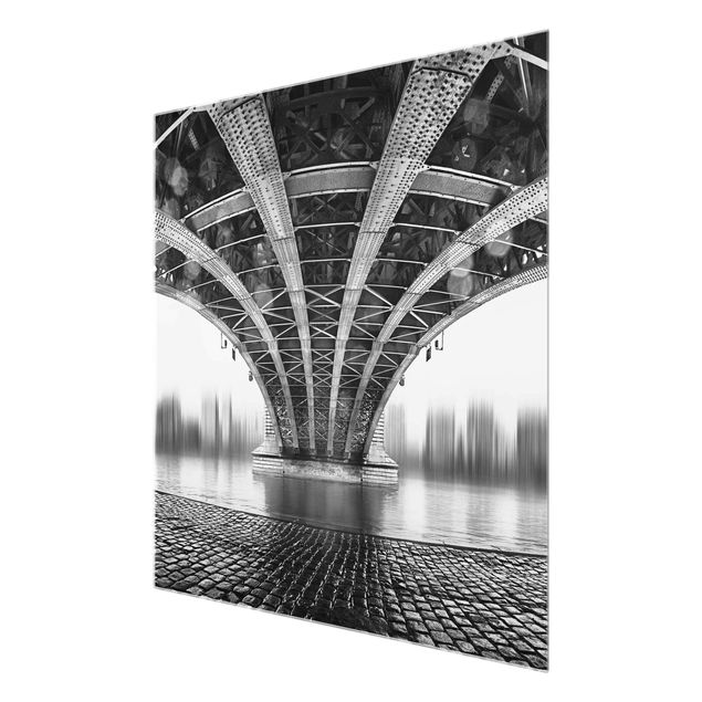 Czarno białe obrazy Pod żelaznym mostem