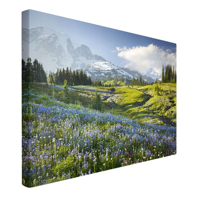Obrazy z górami Mountain Meadow With Blue Flowers in Front of Mt. Rainier