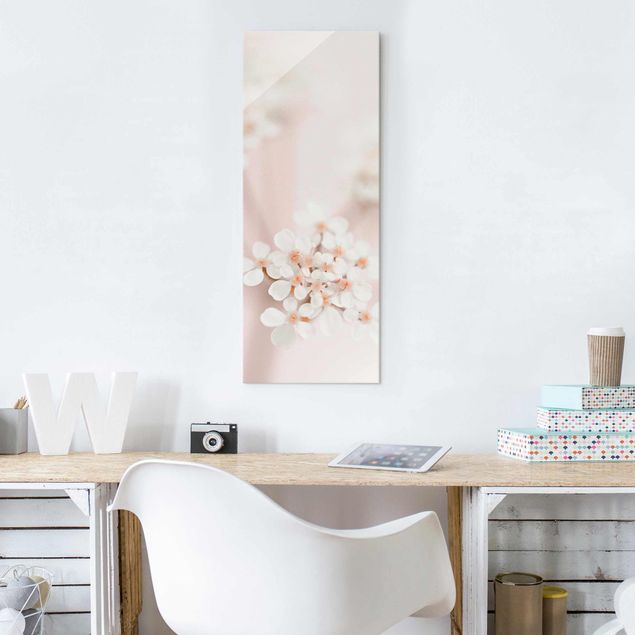Nowoczesne obrazy do salonu Mini Blossoms w różowym świetle