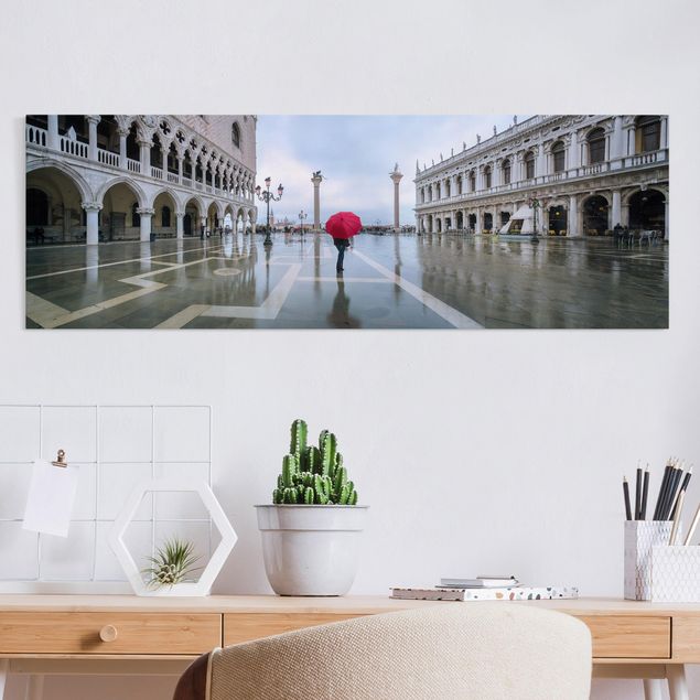 Obrazy Włochy Czerwona parasolka w Wenecji