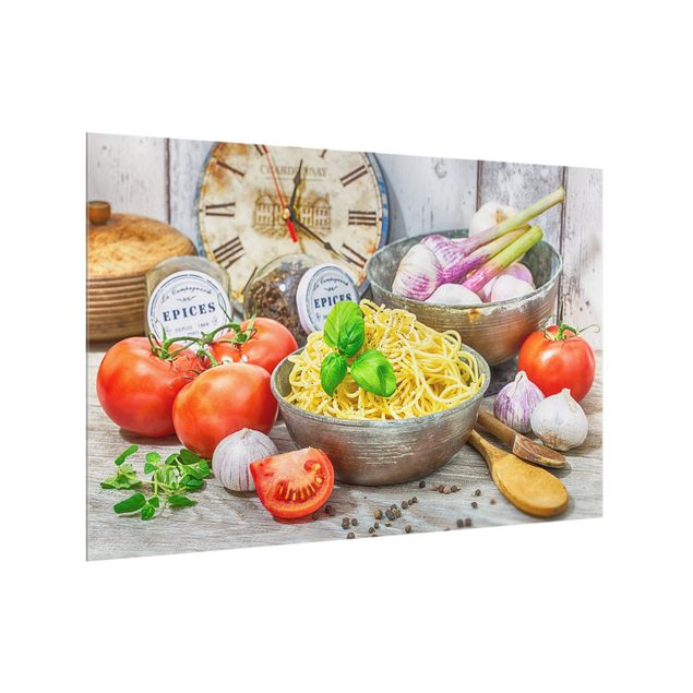Panel szklany do kuchni Spaghetti Bowl With Basil