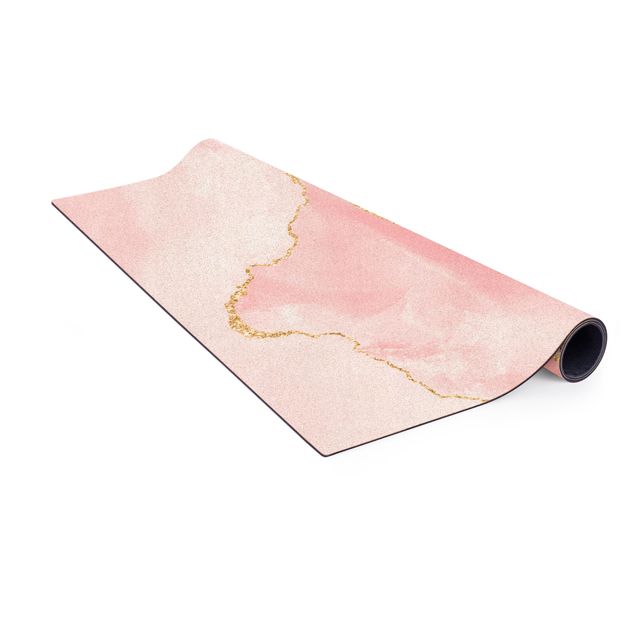 dywan do jadalni Abstrakcyjne góry różowe ze złotymi liniami