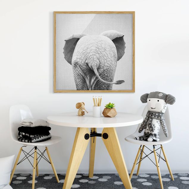Obrazy w ramie dla dzieci Baby Elephant From Behind Black And White