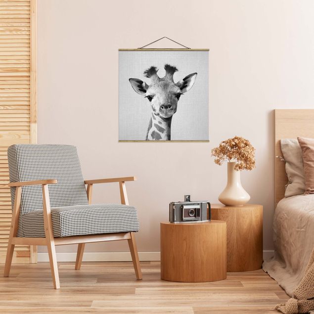 Nowoczesne obrazy do salonu Baby Giraffe Gandalf Black And White