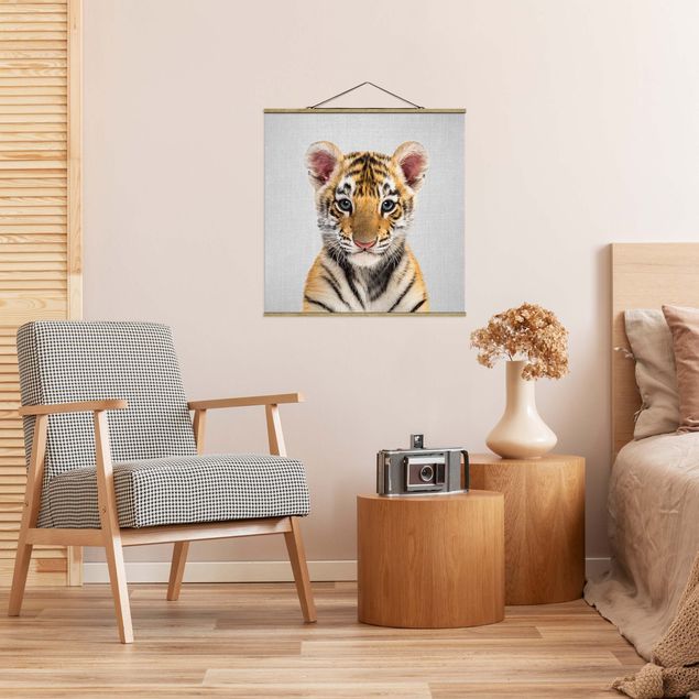 Obrazy do salonu nowoczesne Baby Tiger Thor