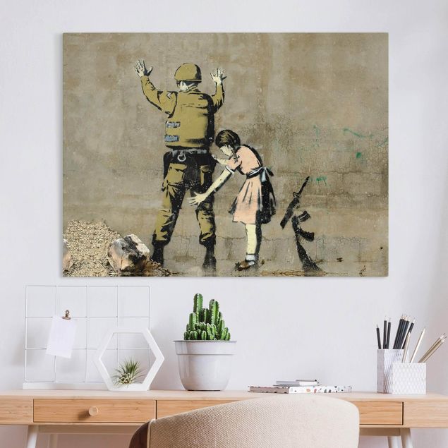 Obrazy do salonu Banksy - Girl Frisking Soldier