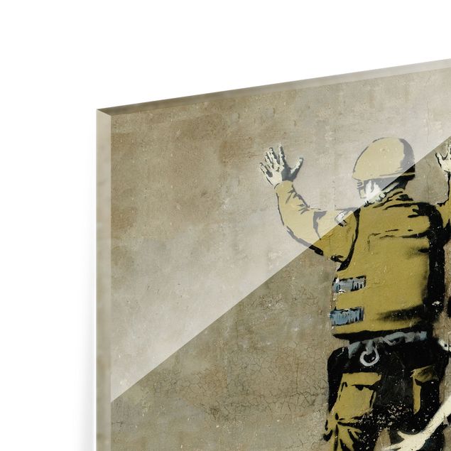 Glas Magnetboard Girl Frisking Soldier - Brandalised ft. Graffiti by Banksy