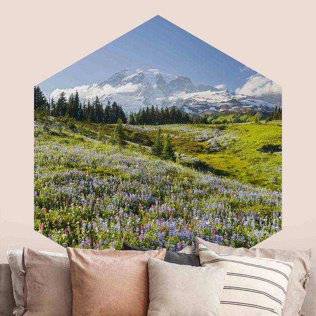 Fototapety góry Mountain Meadow With Red Flowers in Front of Mt. Rainier