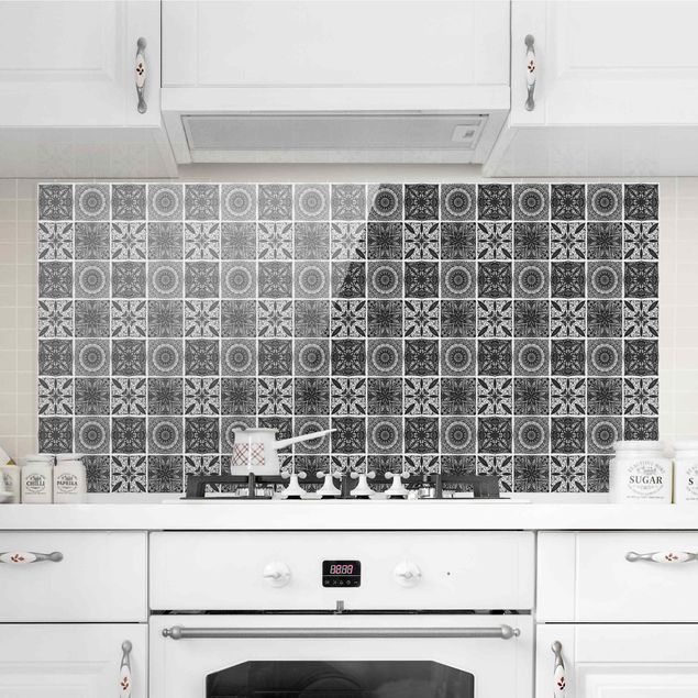 Dekoracja do kuchni Orientalny wzór mandali w kolorze czarnym z brokatową optyką