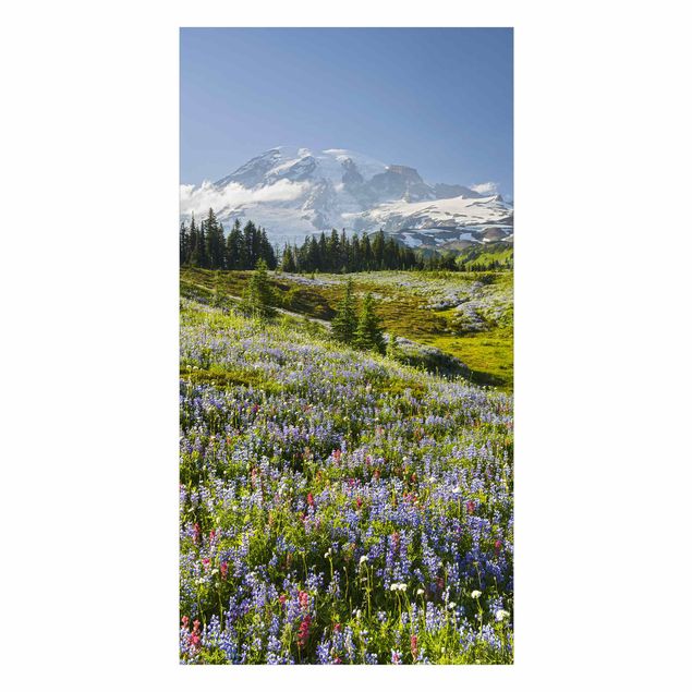 Tylna ścianka prysznicowa - Mountain Meadow With Blue Flowers in Front of Mt. Rainier