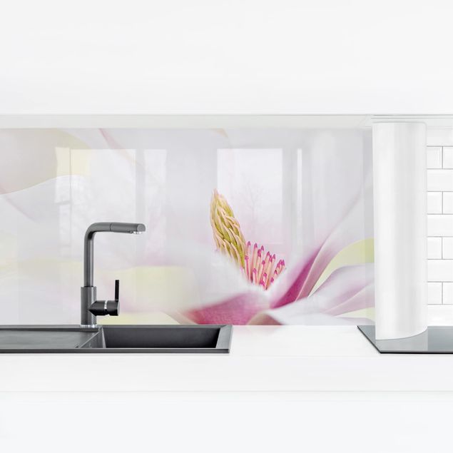 Panel ścienny do kuchni - Czuły kwiat magnolii