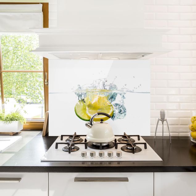 Panele szklane do kuchni Cytryna i limonka w wodzie