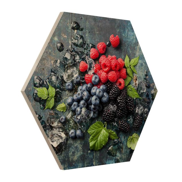 Obraz heksagonalny z drewna - Mieszanka jagodowa z kostkami lodu drewno