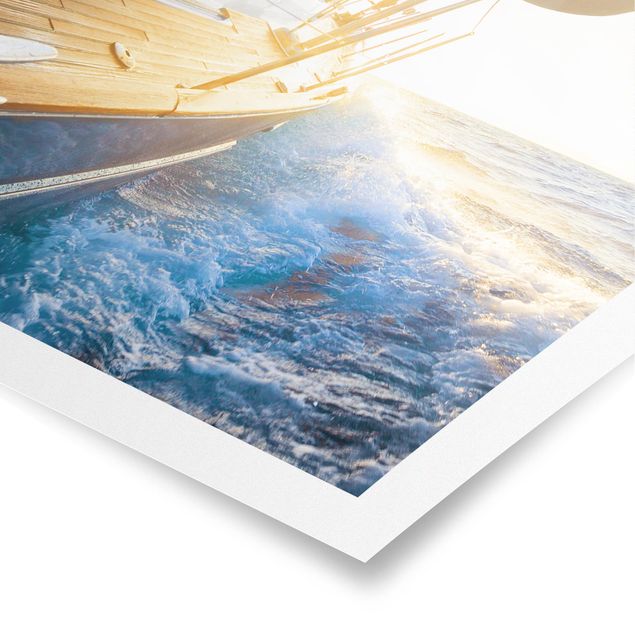 Obrazy krajobraz Żaglówka na błękitnym morzu w promieniach słońca
