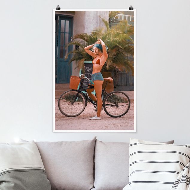Obrazy do salonu Dziewczynka na rowerze