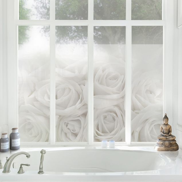 Folia okienna do sypialni Białe róże