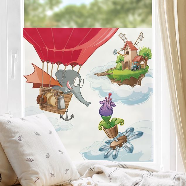 Folia okienna dla dzieci Flying Farm Elephant in the Clouds (Latająca farma - słoń w chmurach)