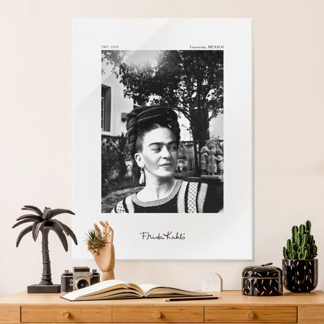 Obrazy na szkle portret Frida Kahlo Photograph Portrait In The Garden