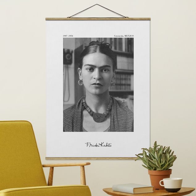Obrazy do salonu Frida Kahlo Photograph Portrait In The House