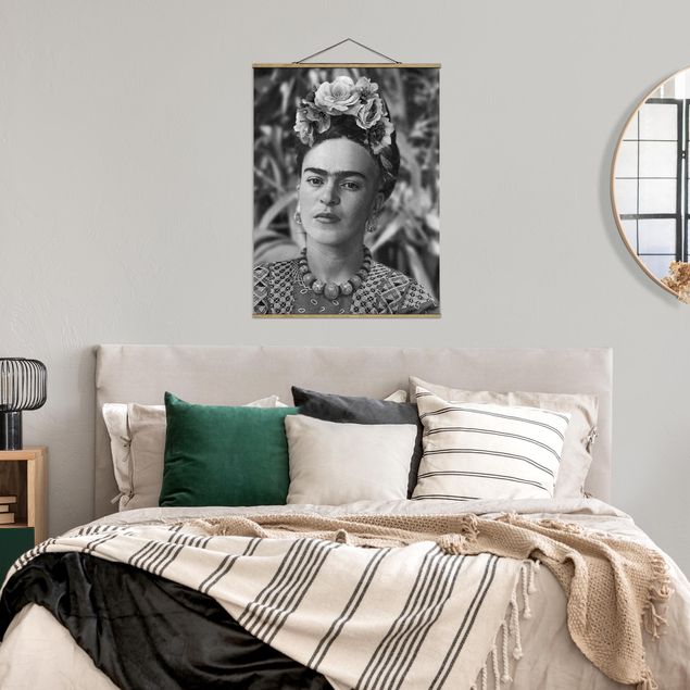 Nowoczesne obrazy Frida Kahlo Photograph Portrait With Flower Crown
