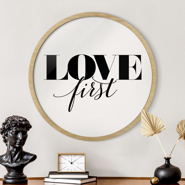 Obrazy w ramie powiedzenia Love first
